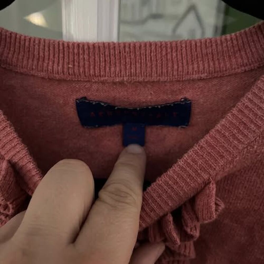 Aeropostale Ruffle Front Sweater Size Medium - Picture 2 of 3